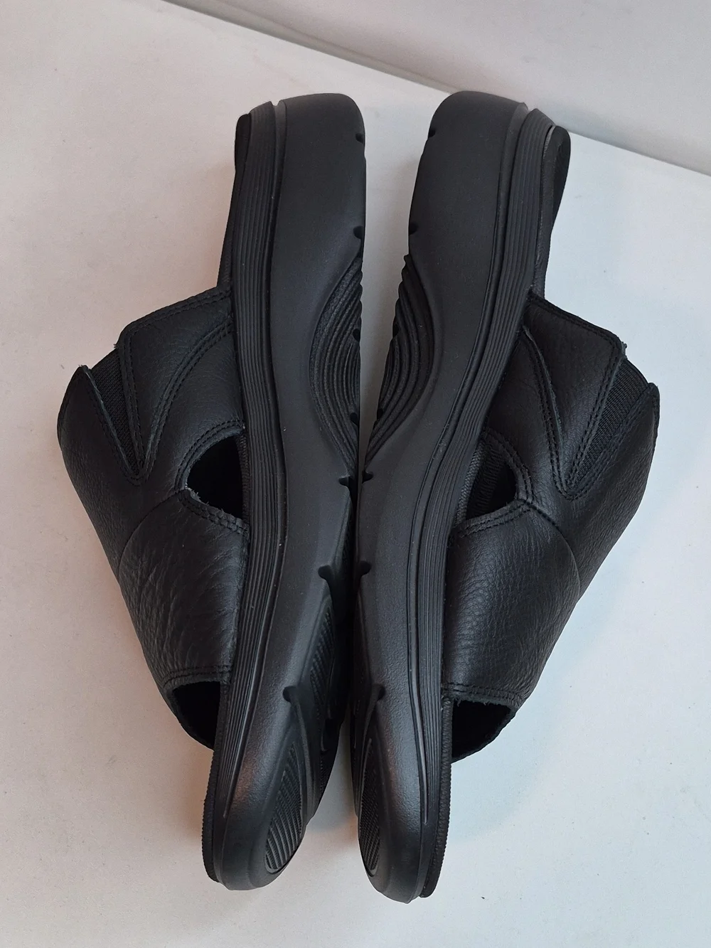 Skechers easy slip